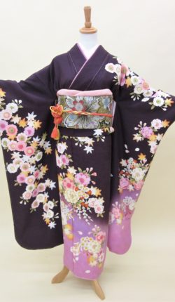 成人式　正絹振袖フルセット「紫地に優しい桜花 振袖」