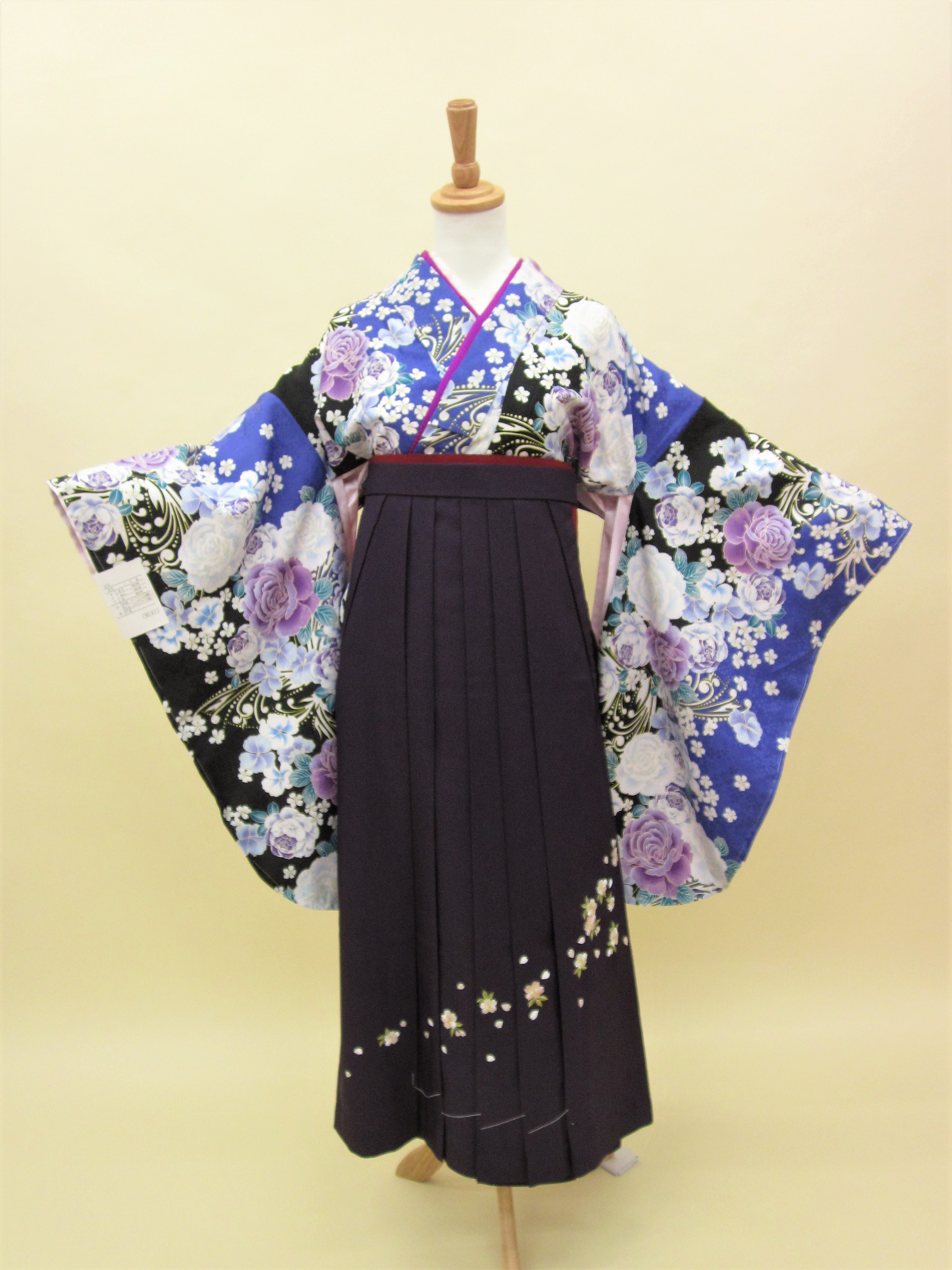 小振袖・袴フルセット「青地に粋な花々」