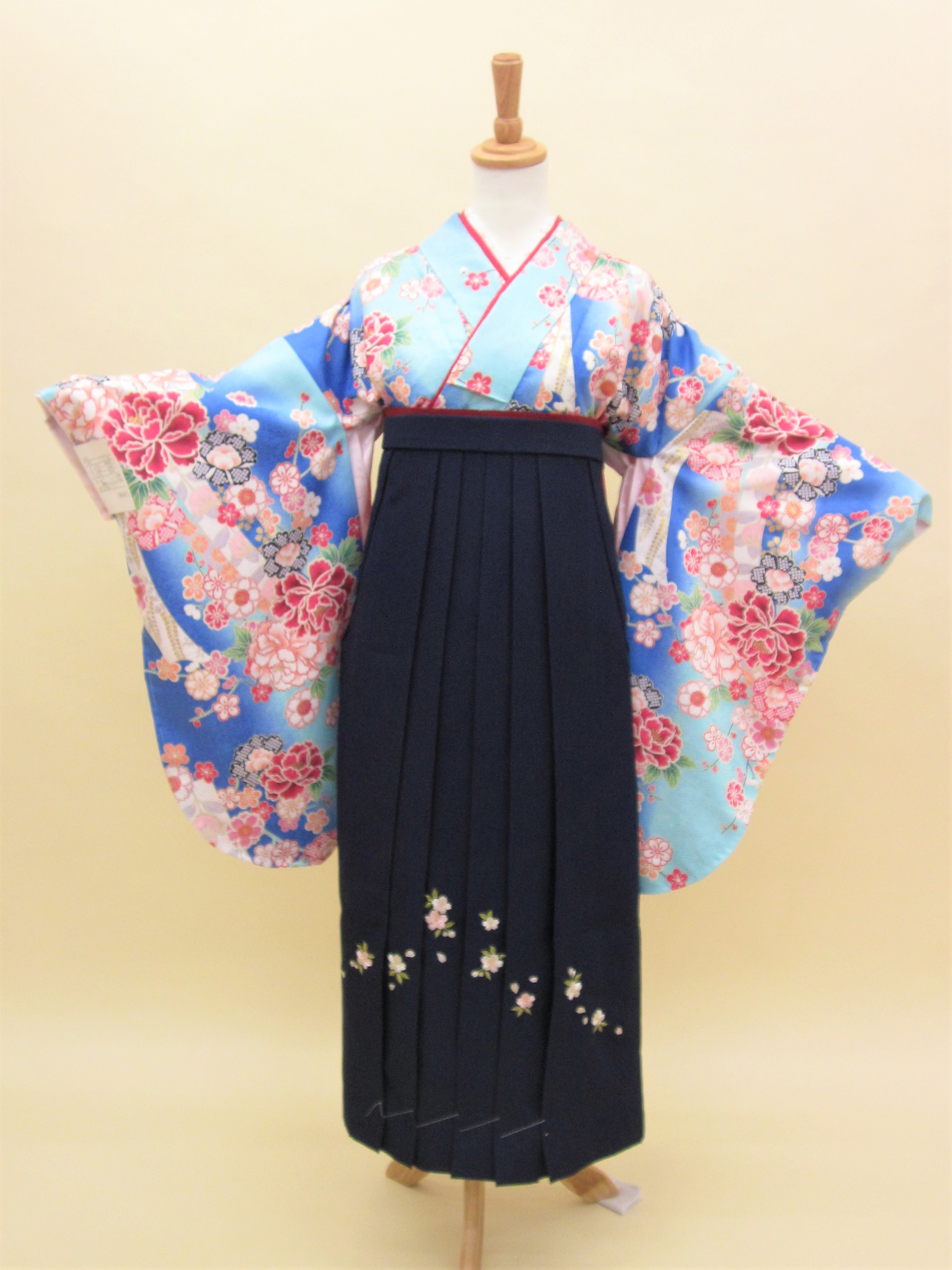 小振袖・袴フルセット「青地に明るい花古典」