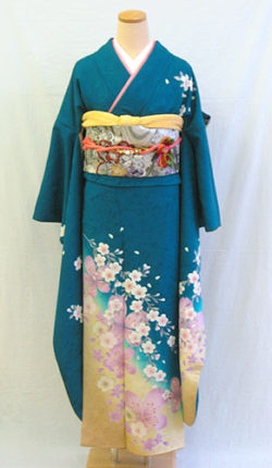 成人式　正絹振袖フルセット「青緑地に明るい桜々 振袖」