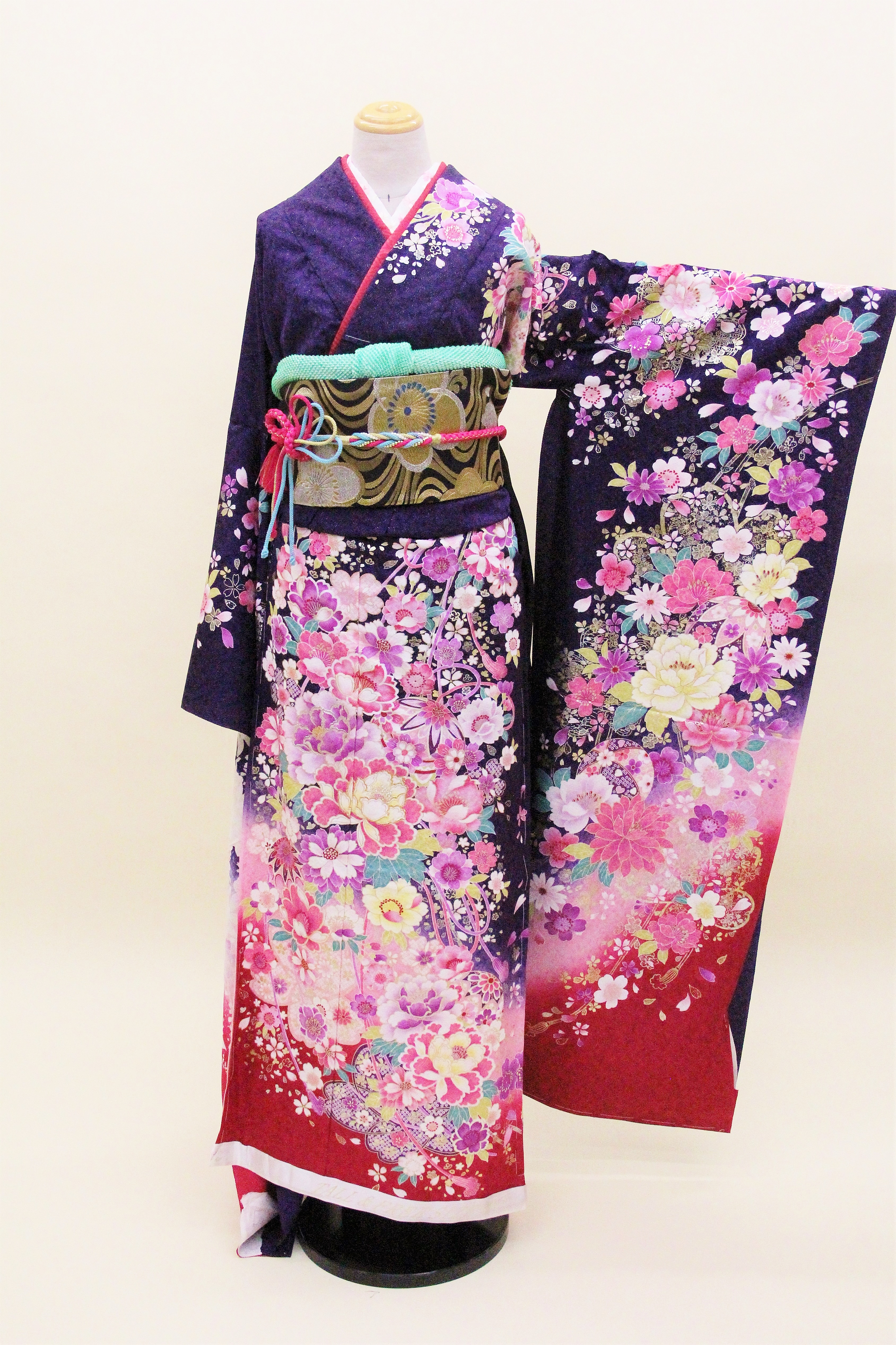 成人式　正絹振袖 新品オーダーレンタルフルセット「紫地に華やか花鞠 振袖」