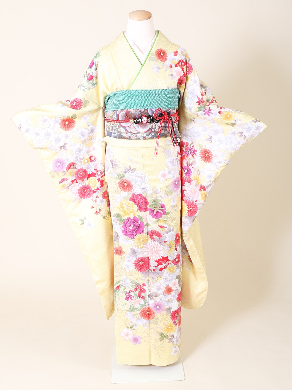 成人式　正絹振袖フルセット「クリーム地に花古典 振袖」