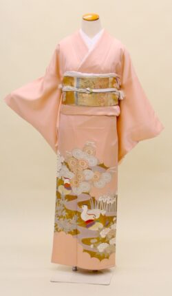 正絹色留袖フルセット「ピンク地におしどり流水文様 色留袖」