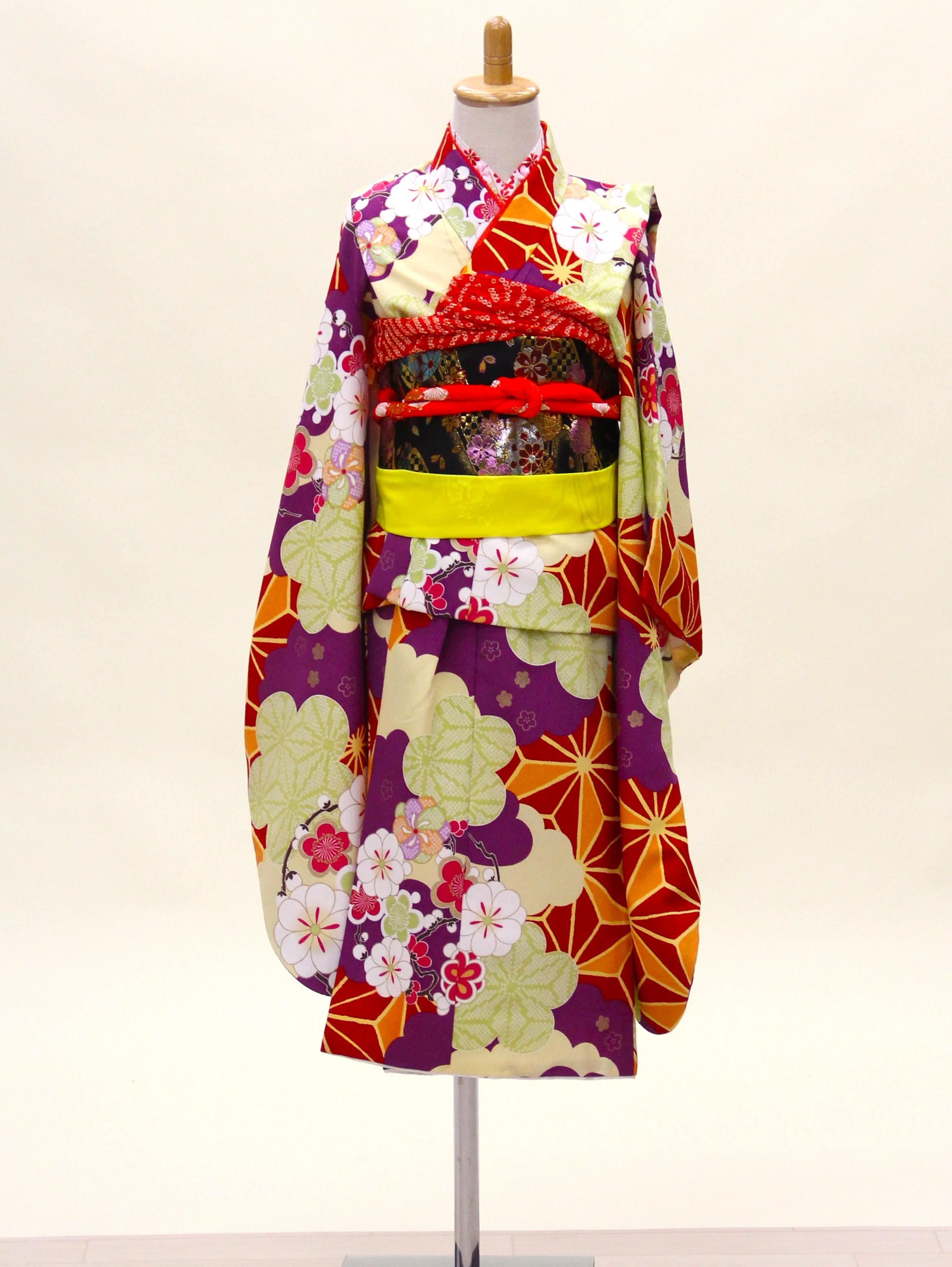 7歳女児 祝着フルセット「紫地にオシャレ雲取麻の葉」