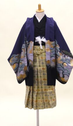 5歳男児 羽織袴フルセット「紺地に松羽織袴」