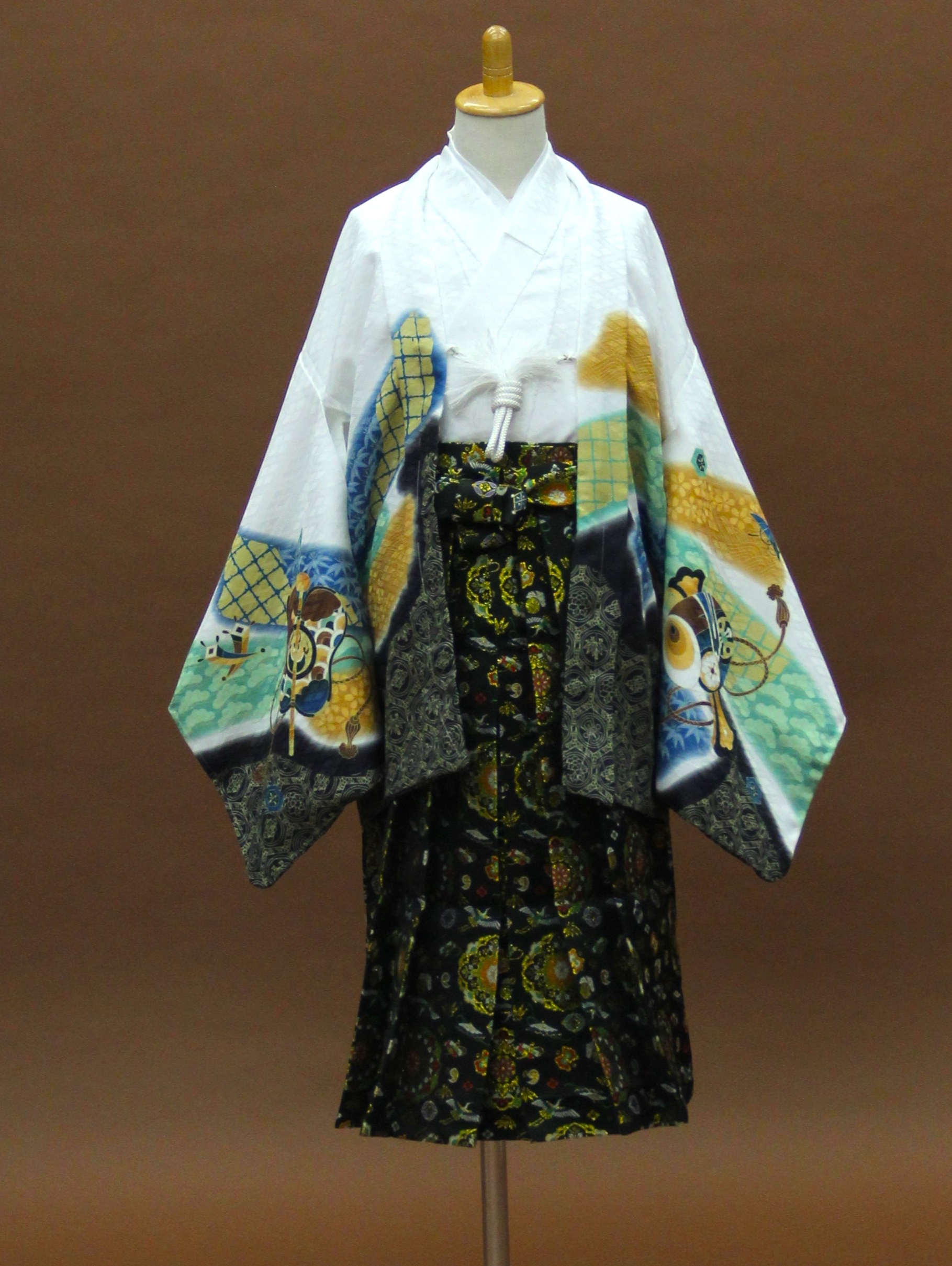 5歳男児 羽織袴フルセット「白地に緑羽織袴」